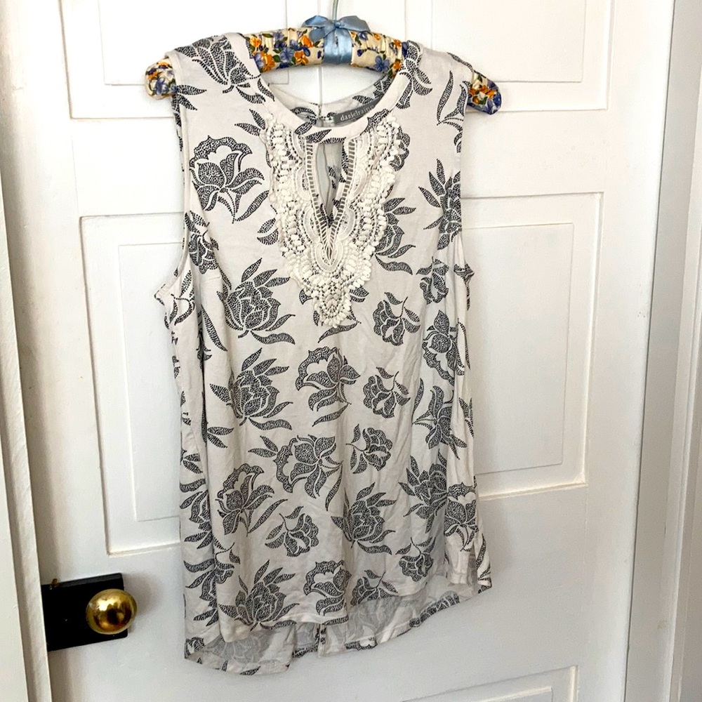 Daniel Rainn sleeveless white top Stitch Fix